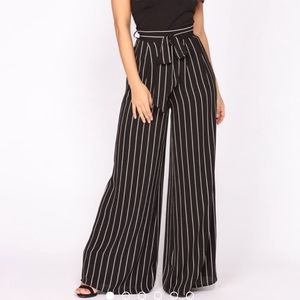 Kelly High Rise Fashion Nova Pants Size L